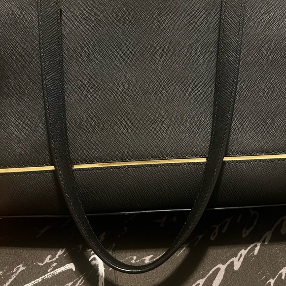 Michael Kors Frame Out Item Large Tote Bag - Picture 8 of 16